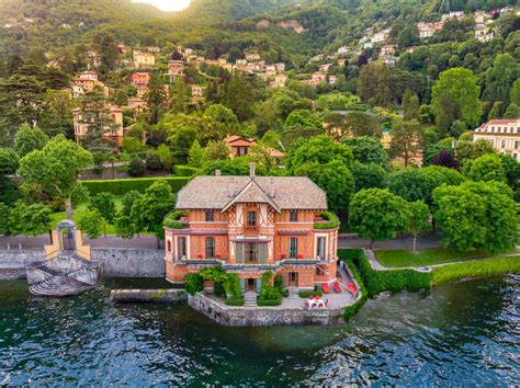 luxury villa lake como rent.